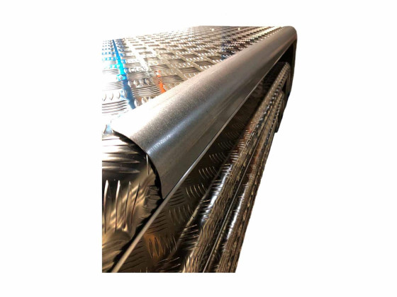 Aluminiumsskærm buet, boogie 650x2700